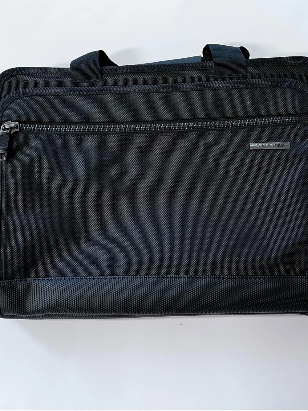 Samsonite Black Laptop Briefcase with Front Zip Pocket